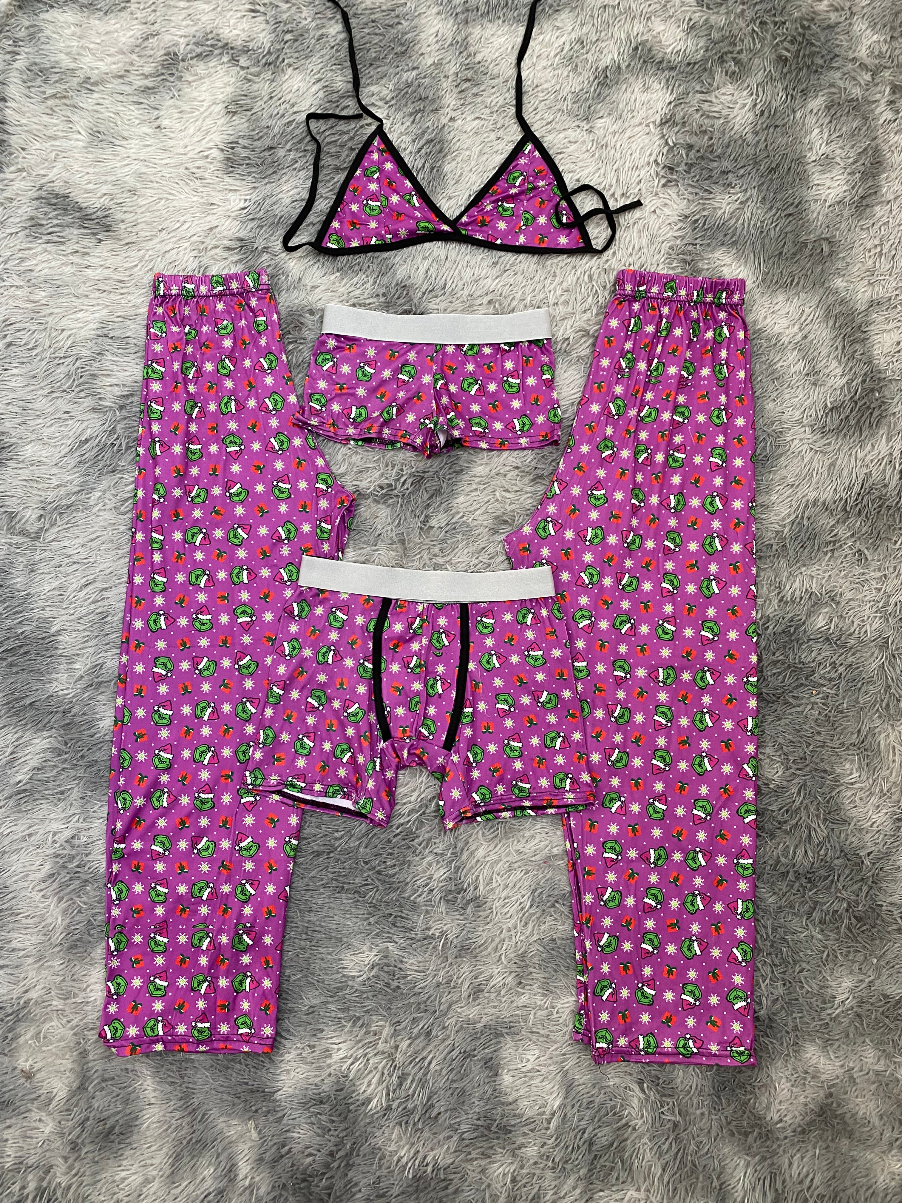 Grinch fondo morado Pijama De 5 Piezas